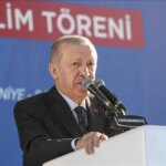 44 Kurum ve Kuruluşa Plaket Şöleni