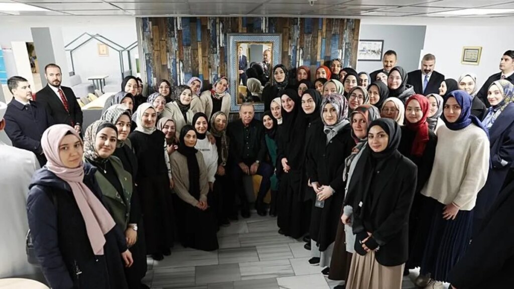 Başkan Erdoğan Ankara’da Gençlerle Buluştu