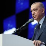 “Başkan Erdoğan’dan TFF ve 4 Büyük Kulübe Plaket”