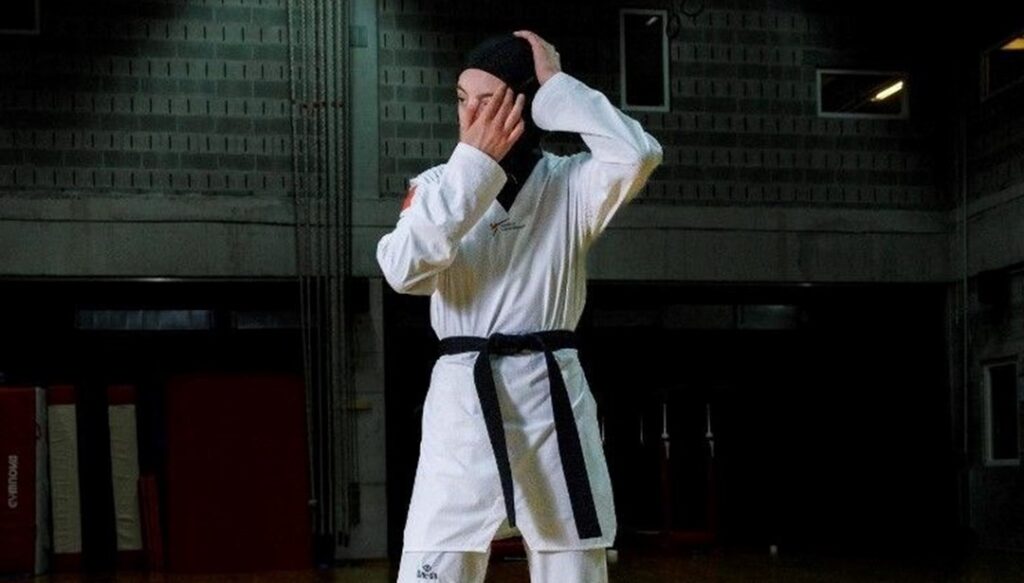 Fransa’da başörütüsü yasağı tartışması!