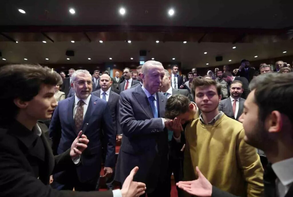 Erdoğan’dan Gençlik Programı Müjdesi!