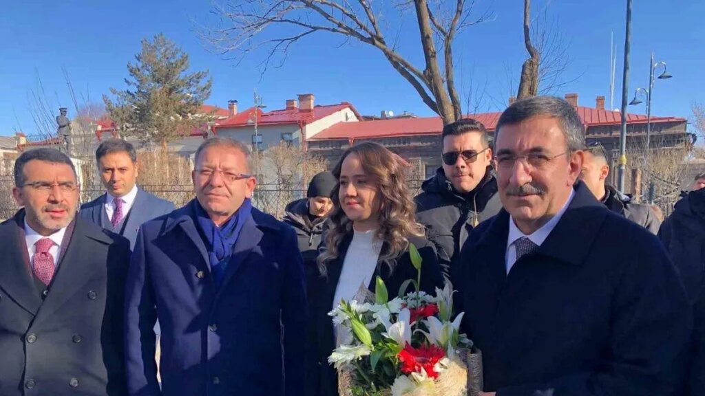 Cumhurbaşkanı Yardımcısı Yılmaz Karsta’da!