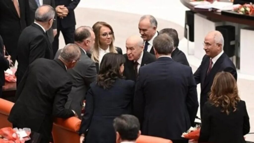 Bahçeli’ye geçmiş olsun telefonu