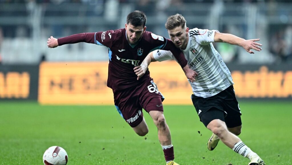 Beşiktaş ve Trabzonspor’un İlk 11’i Belli Oldu!