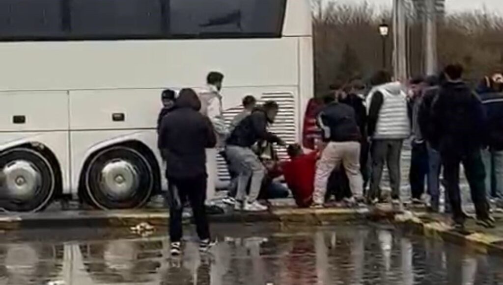 Taraftarlar Arasında Kavga: 7 Yaralı