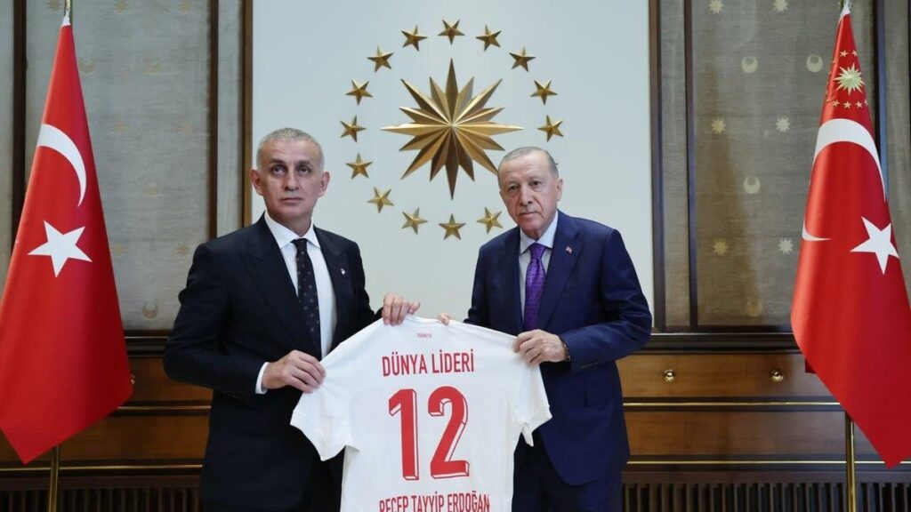 “Hacıosmanoğlu: Ölene kadar Erdoğan’ın askeri olmaya devam!”