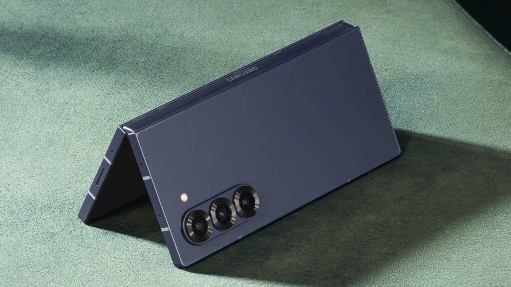Samsung’un üç katlanabilir telefonu Galaxy G Fold adını alabilir
