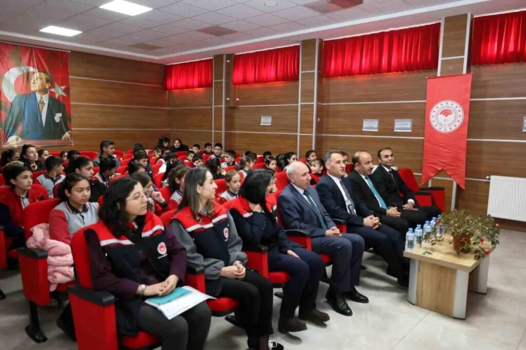 Kars’ta Öğrencilere Organik Tarım Eğitimi!