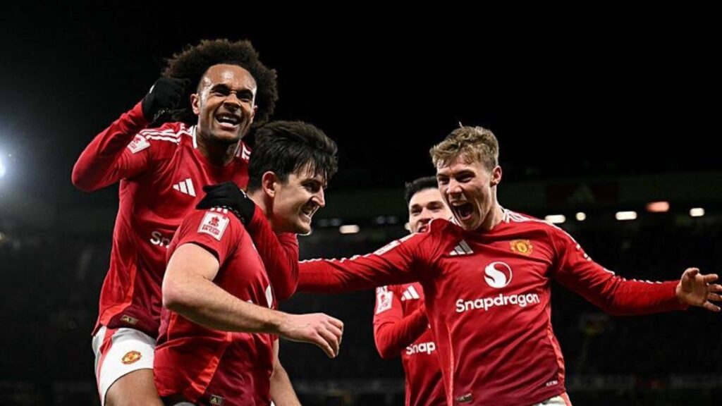 “Manchester United Leicester City’yi 2-1 mağlup ederek tur atladı”