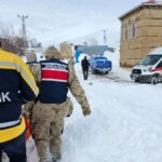 Karda Mahsur Kalan Hamile Kadın İçin Ekipler Seferber Oldu