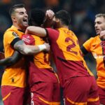 Galatasaray, Ajax deplasmanında! Kadroda sürpriz eksikler…