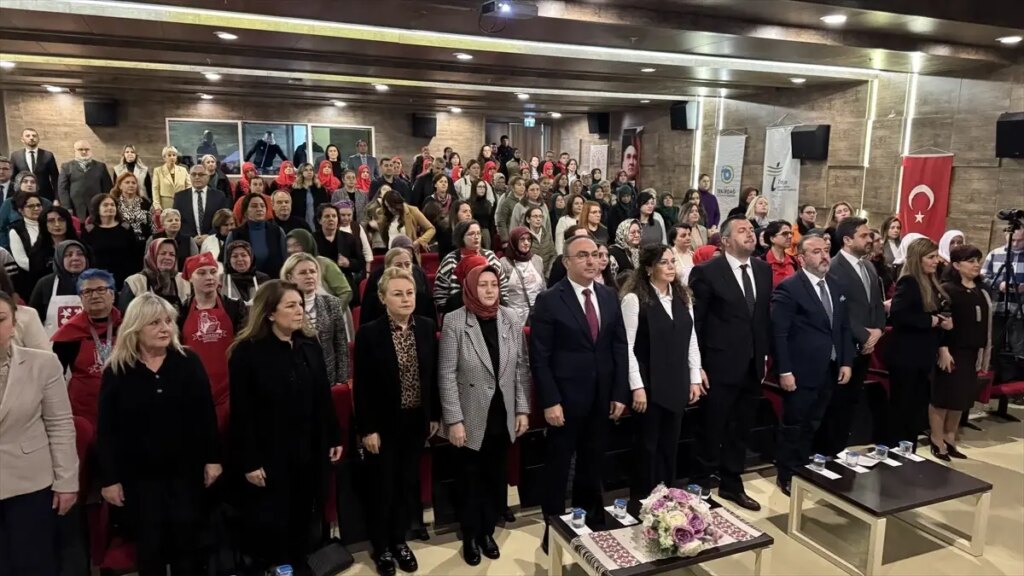 Tekirdağ’da Girişimci Kadınlara E-Ticaret Eğitimi Verildi