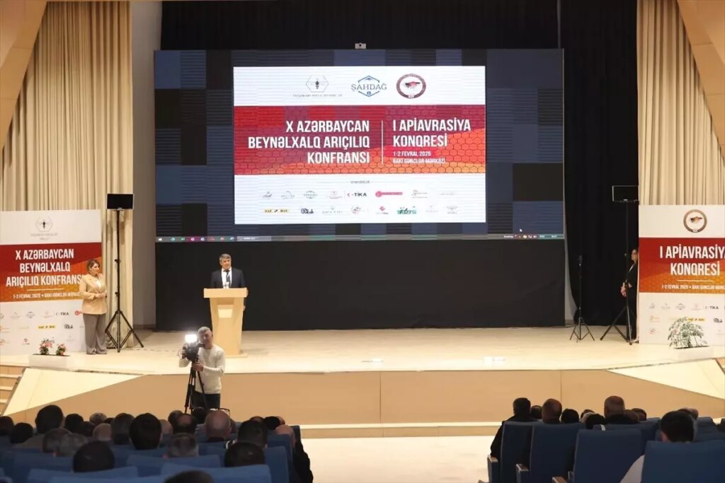 TİKA Desteğiyle Bakü’de 14 Ülkeden Arıcılar Buluştu