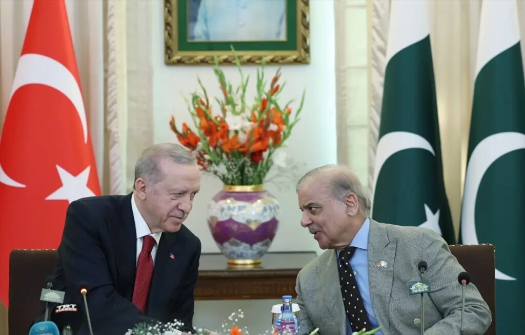 Türkiye ve Pakistan Arasında 24 Anlaşma İmzalandı!