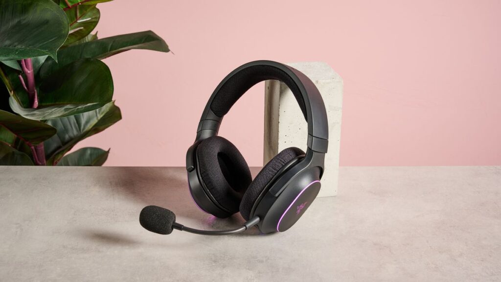 Razer Barracuda X Chroma: İki Dakikalık İnceleme