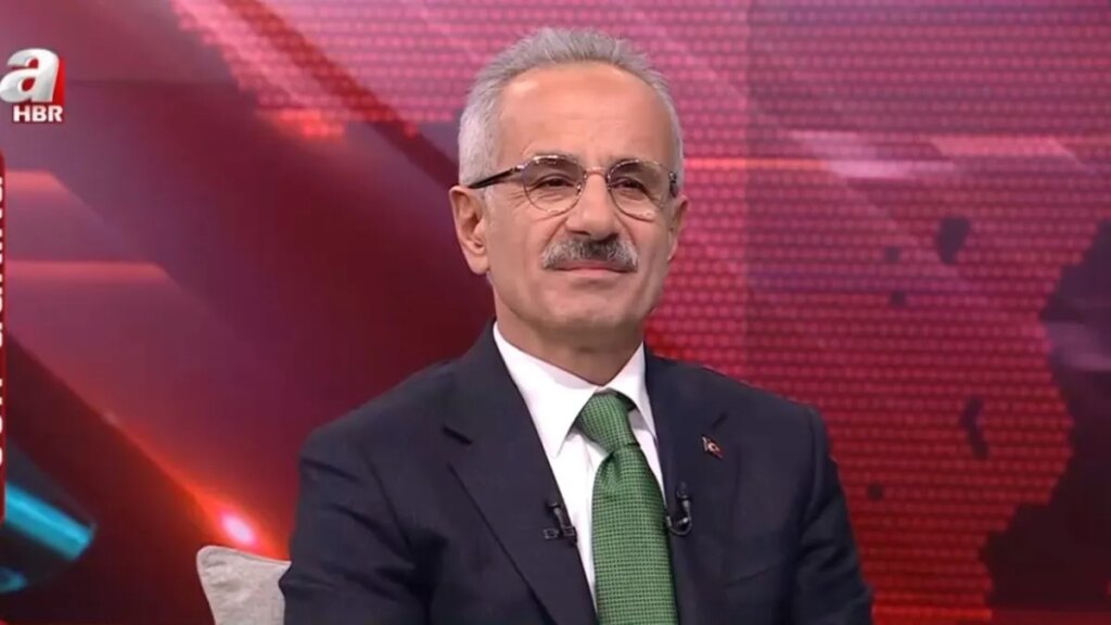 Yaş Sınırlaması: Sosyal Medyada Kısıtlamalar Geliyor mu?