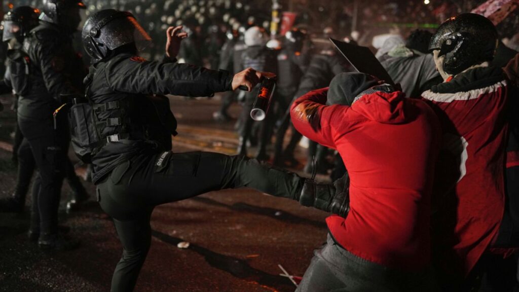 İmamoğlu Protestolarında Polis Müdahalesi