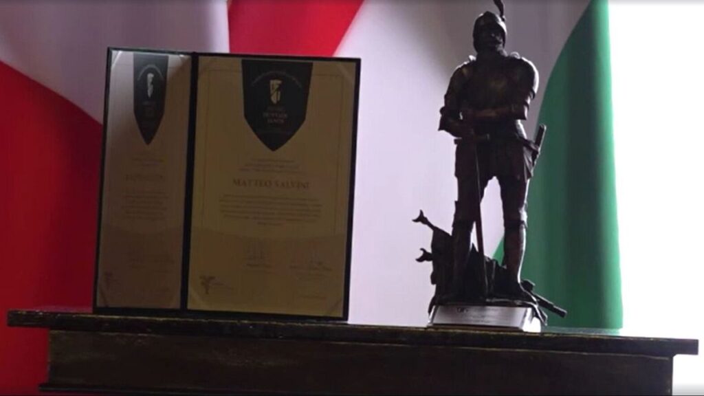 Orban, Salvini’ye ödül: Avrupa’yı tereddütsüz savunması