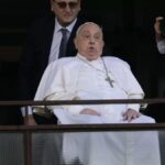 Papa Francis Halkı Selamladı, Hastaneden Ayrıldı