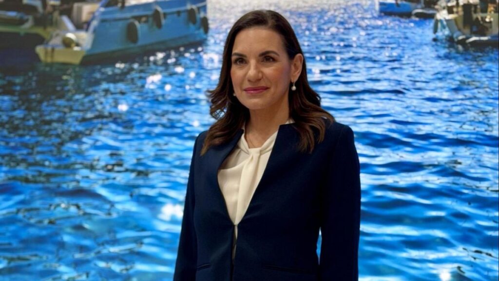 Santorini Adası Güvenli Bir Şekilde Yeniden Açıldı