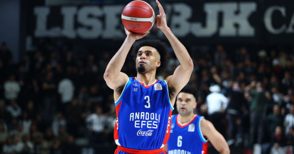 Anadolu Efes, Virtus Segafredo Bologna’yı konuk ediyor