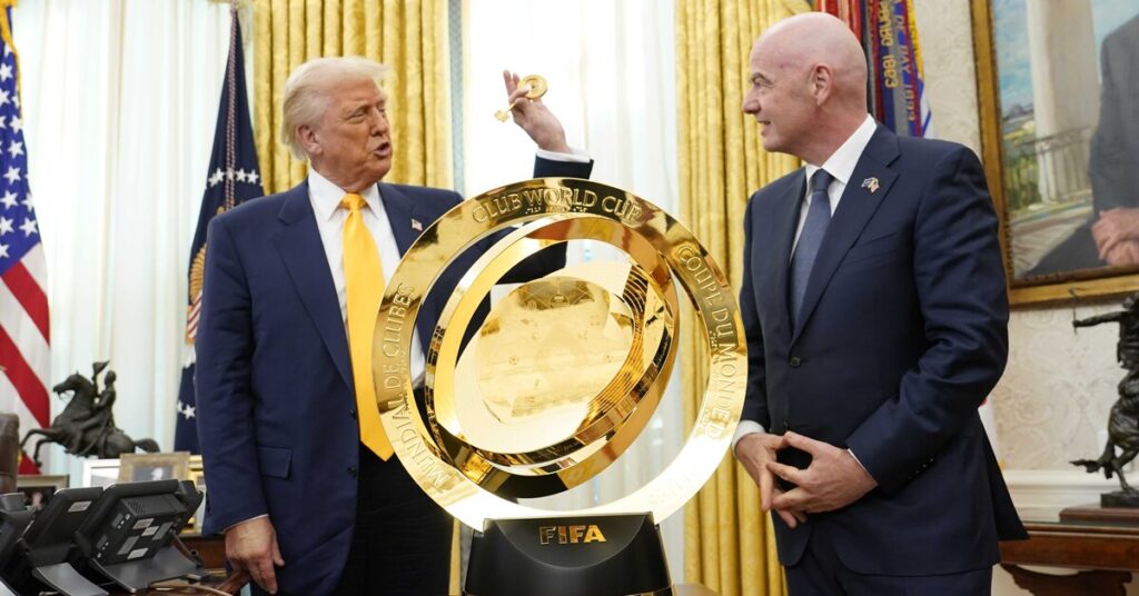 Trump ve Infantino’dan FIFA Organizasyonları İçin ABD Buluşması