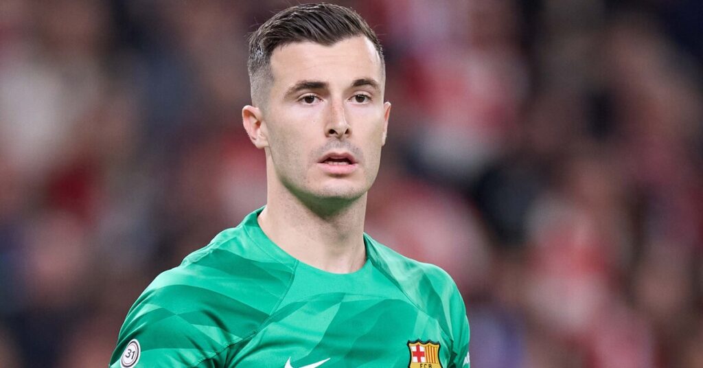 Galatasaray Muslera’nın yerine Barcelona’dan kaleci transfer ediyor!