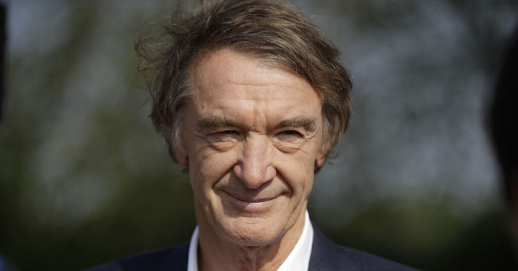 “Manchester United’da Büyük Değişim: Yüksek Maaşlı Futbolcular Sorun mu?”