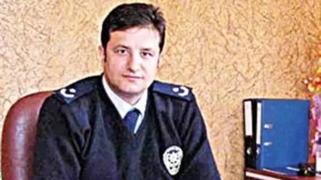 Eski Emniyet Müdürü FETÖ Operasyonunda Yakalandı