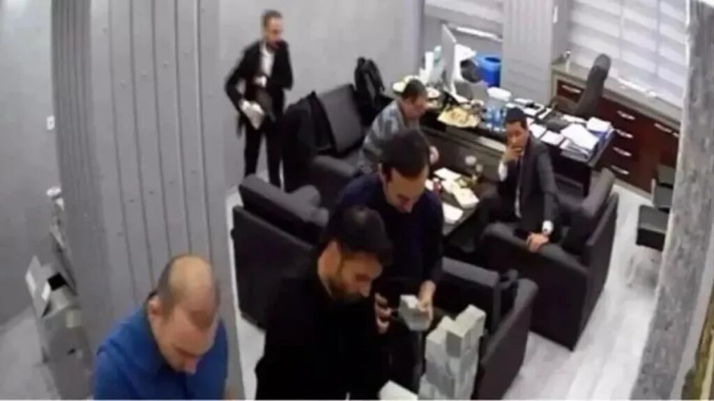 İmamoğlu ve Ekibine Gözaltı Kararı!