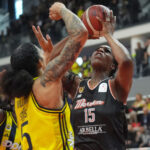 ÇBK Mersin Fenerbahçe’yi Devirdi, Finalde!