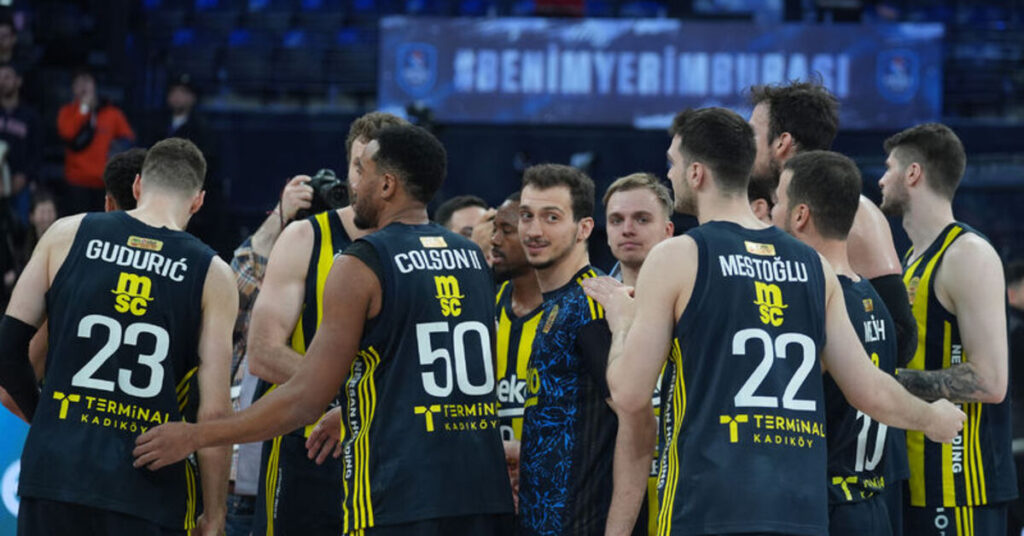 Fenerbahçe Beko, Paris Basketbol’u konuk ediyor