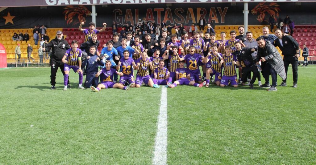 İkas Eyüpspor U16 Takımı Galatasaray’ı Mağlup Ederek Grup Şampiyonu!
