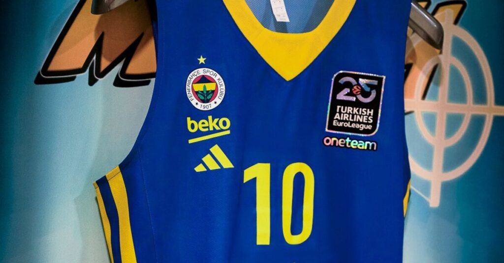 Fenerbahçe Beko’dan Yeni Retro Forma Sürprizi!