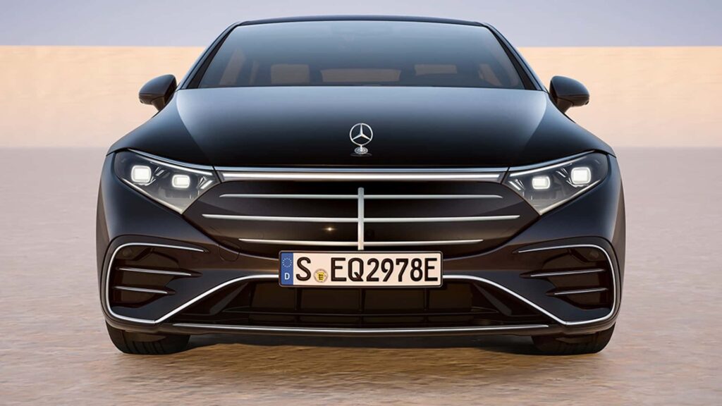 Mercedes EQS Prototipi 1.000 km Menzil Vaat Ediyor!