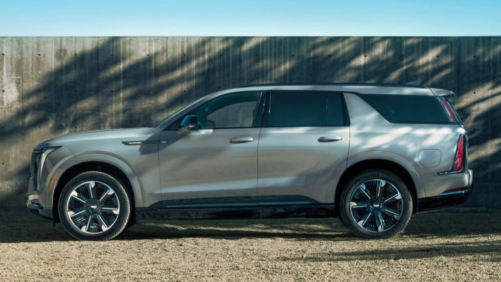 Cadillac’ın Yeni Devasa Elektrikli SUV Modeli: Escalade IQL