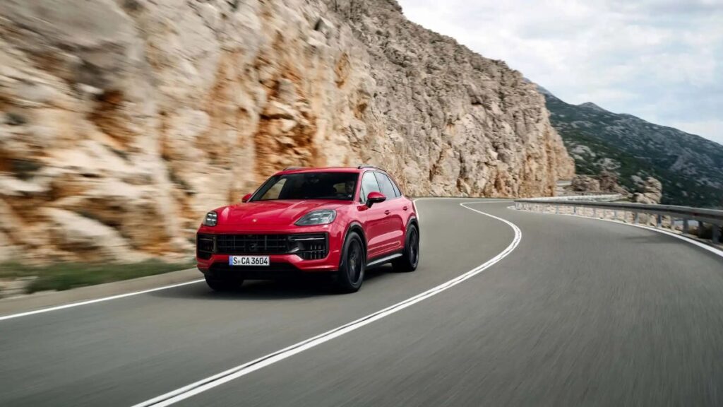 Porsche Elektrikli Araç Hamlesi Hız Kesmiyor