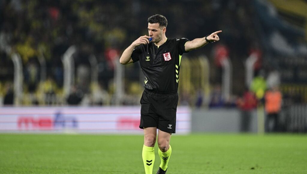 PENALTI POZİSYONU TARTIŞMA YARATTI