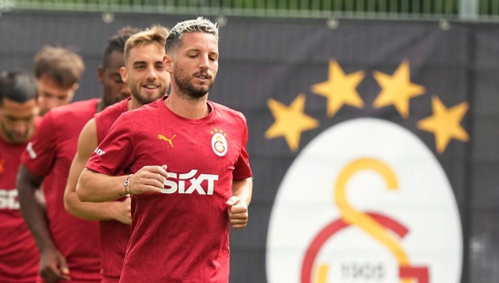 Mertens Galatasaray’dan ayrılıyor: Hocalığa ilk adım!