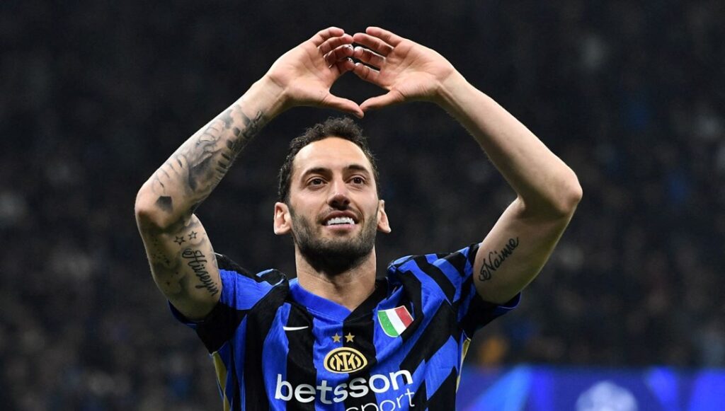 HAKAN ÇALHANOĞLU TARİH YAZDI!