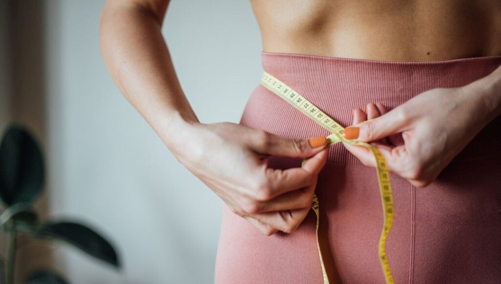 Su Altında Egzersiz Yaparak Beliniz 3 cm İncelsin!