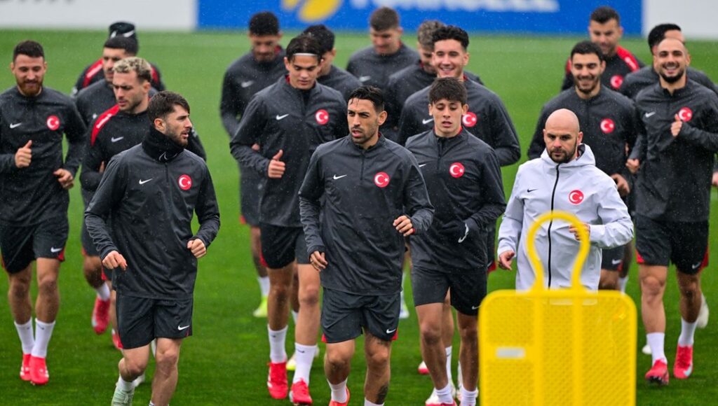 Milli Takımın Mesai Başladı: İki Futbolcu Antrenmanda Yok