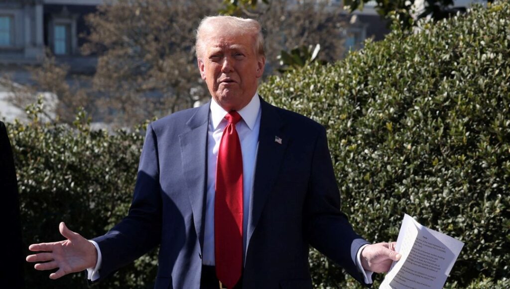 Trump yeni dönemde seyahat kısıtlamalarını genişletecek