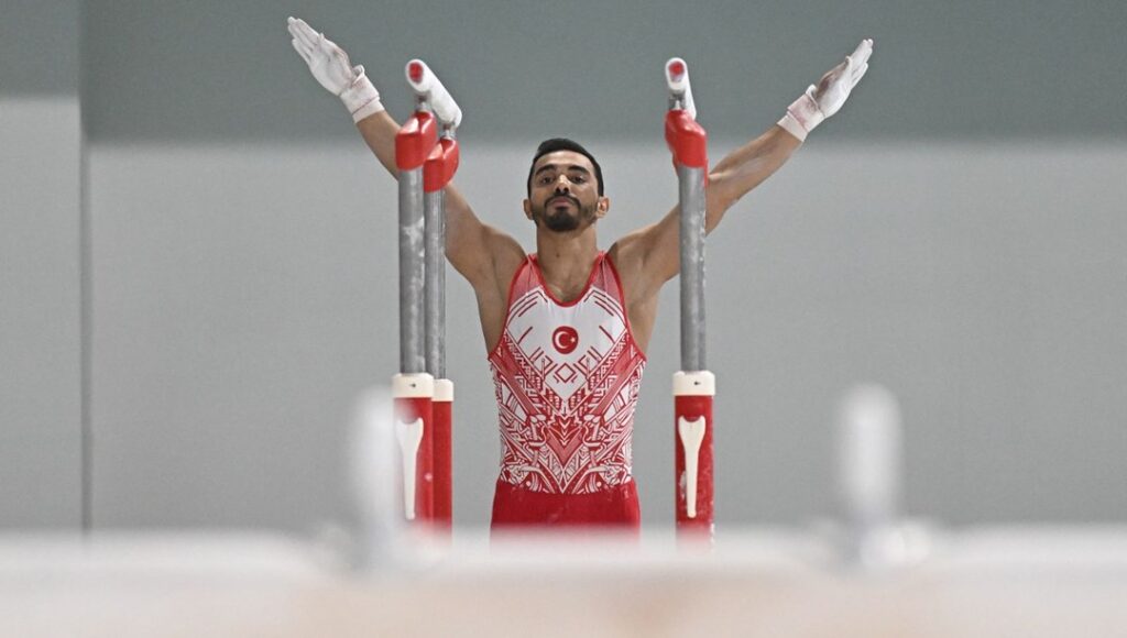 Ferhat Arıcan Paralel Bar’da Altın Madalya!