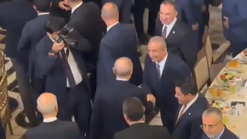Başkan Erdoğan, DEM Partili Önder ile Tokalaştı!