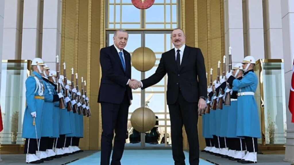 Erdoğan, Aliyev’i Resmi Törenle Karşıladı