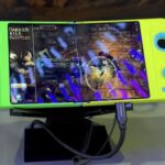 Yeni Nesil Taşınabilir Oyun Konsolu: Katlanabilir Ekranlı Mucize mi?