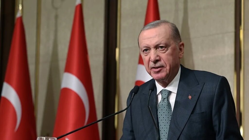 Başlık: “Erdoğan’dan Net Mesaj: Türkiye Cumhuriyeti’ne Sahip Çıkmalıyız”