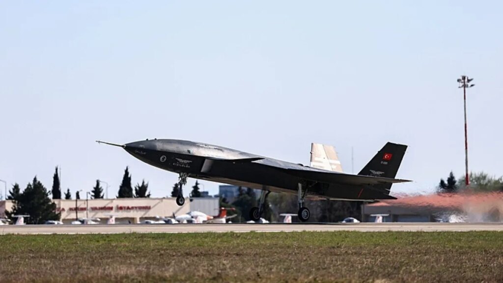 Bayraktar KIZILELMA Manevra Testi Başarıyla Tamamlandı