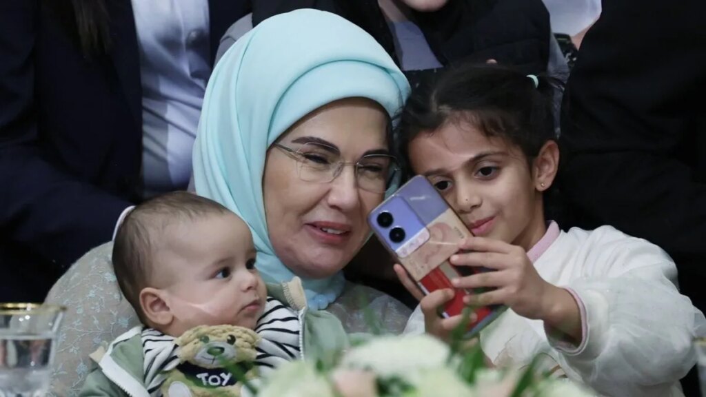 Emine Erdoğan’dan Filistin Mesajı: Kalıcı Barış İçin Dua!